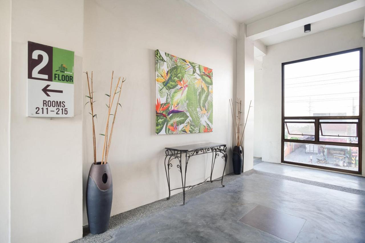 Oyo 425 Residences By Sirc Pampanga Extérieur photo