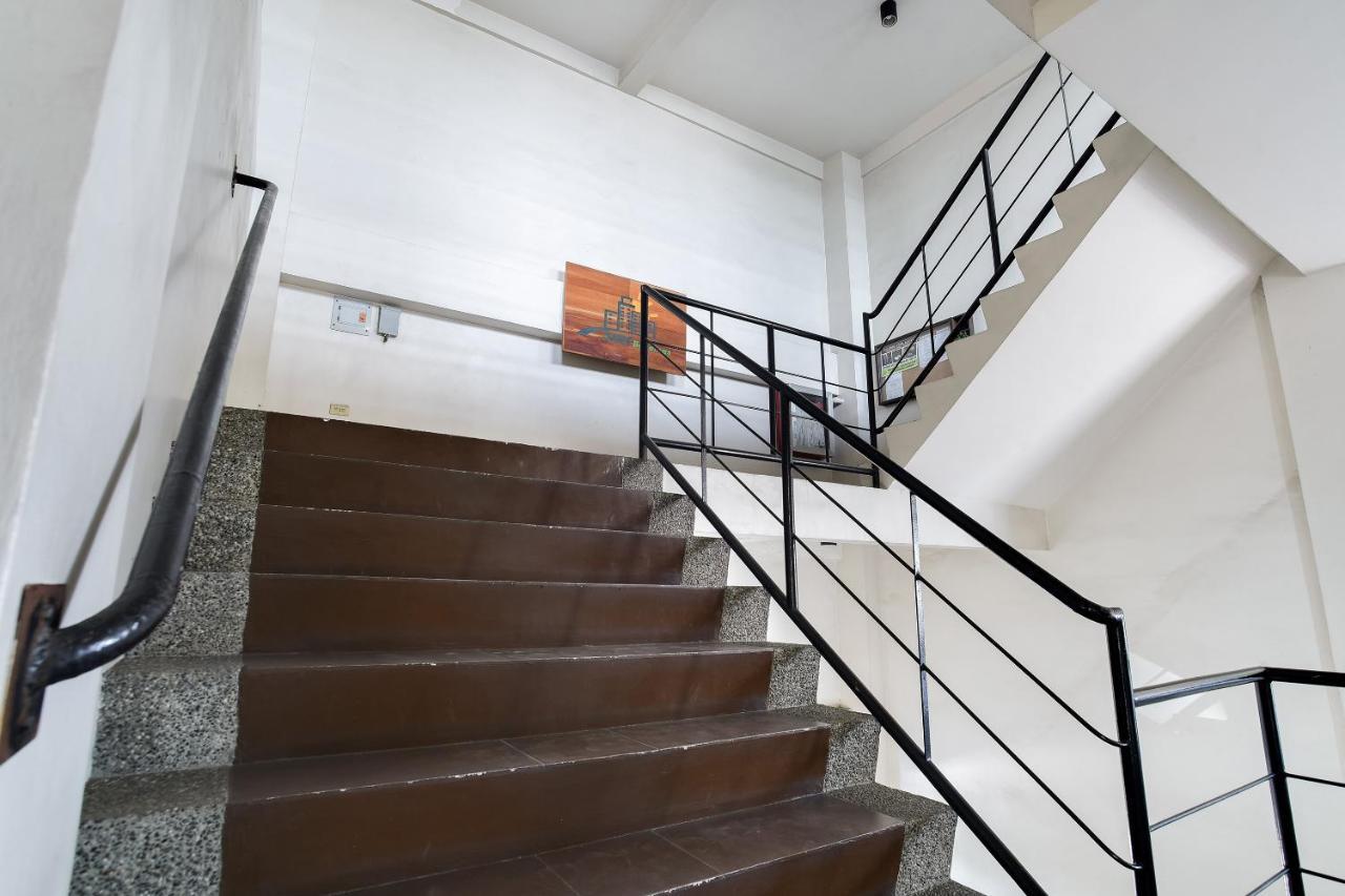 Oyo 425 Residences By Sirc Pampanga Extérieur photo